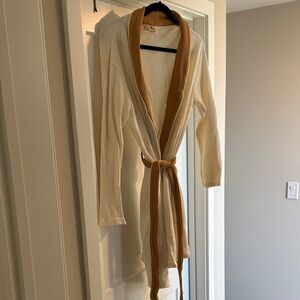 Dandy Del Mar Men's Cream and Brown Robe